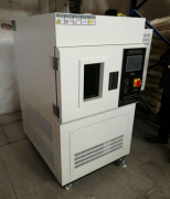 氙燈試驗(yàn)箱的主要結(jié)構(gòu)類型